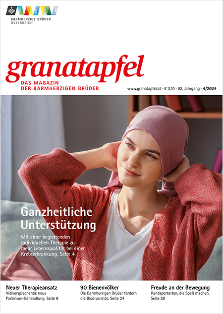 Das Bild zeigt das Cover des Granatapfel Magazins 4/2024 mit einer Frau mit Kopftuch.