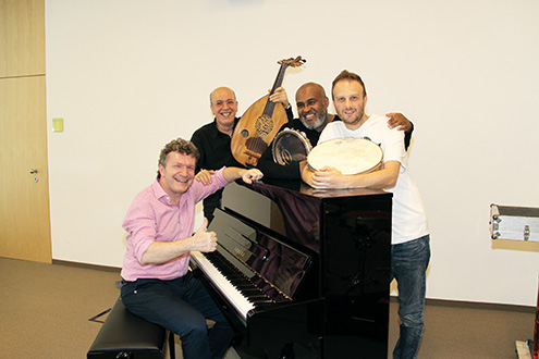 Das Bild zeigt Markus Schirmer, Risgar Koshnaw, Edmundo Carneiro und Toti Denaro.