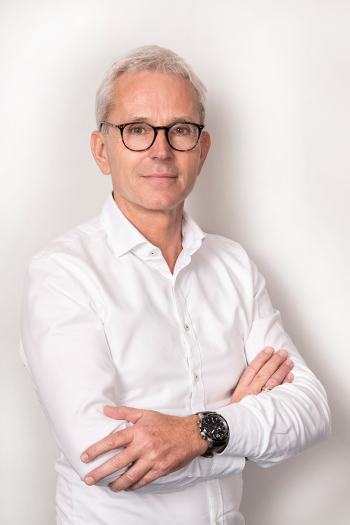 Kongresspräsident Priv.-Doz. Dr. Daniel Holzinger / Barmherzige Brüder Linz Kongresspräsident Priv.-Doz. Dr. Daniel Holzinger machte deutlich, wie wichtig wissenschaftliche Erkenntnisse für die Weiterentwicklung der Frühintervention sind.