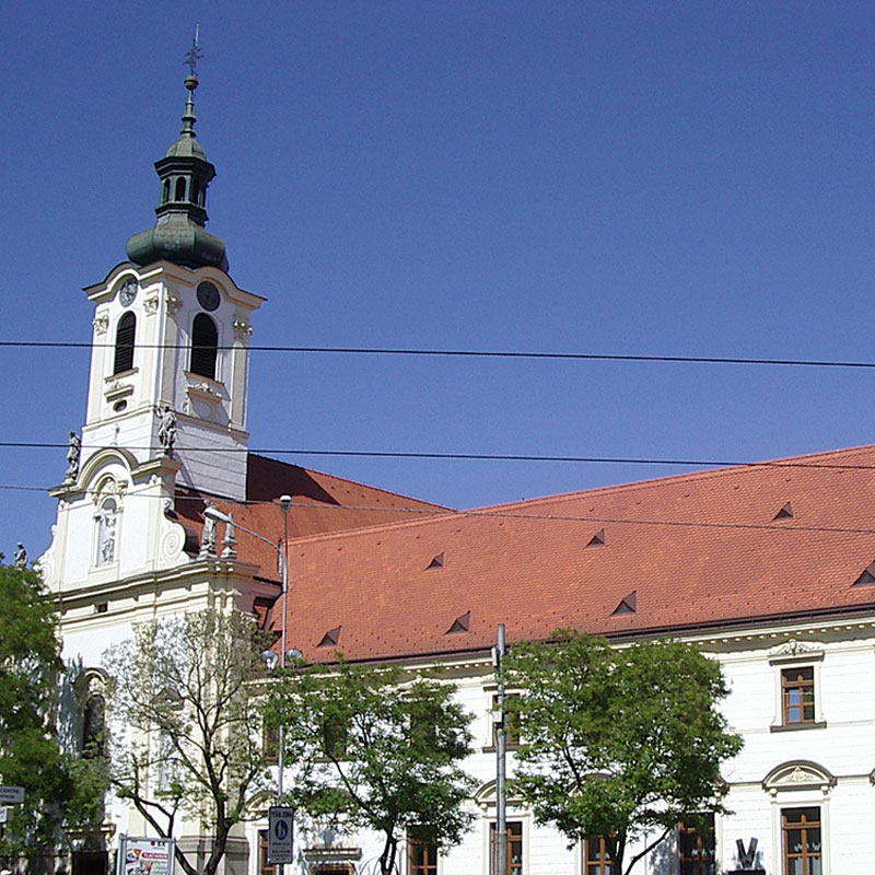 Das Bild zeigt das Krankenhaus der Barmherzigen Brüder in Bratislava.