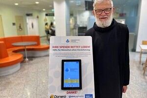 Spendenterminal mit Frater Edmund