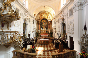 Innen- und Aussenaufnahmen der Klosterkirche der Barmherzigen Brueder Wien