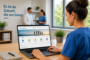 Das Bild zeigt eine Frau vor einem Laptop und sie sieht sich das Tool successfactors an.