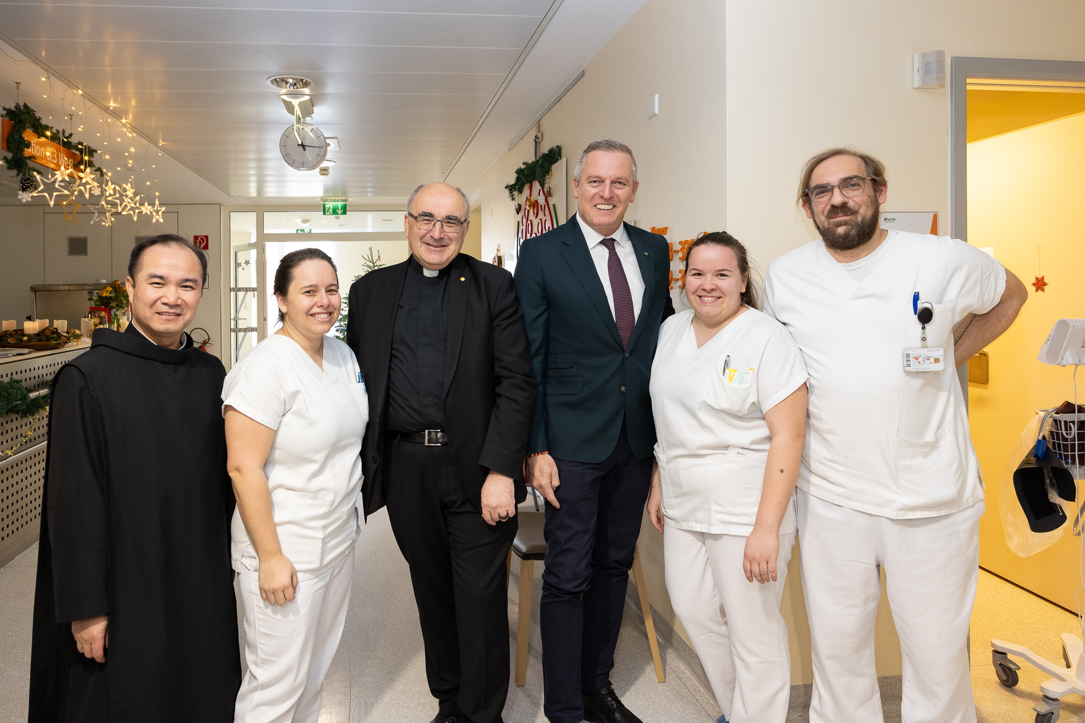 Bischof Krautwaschel und Landeshauptmann Kunasek zu Besuch Barmherzige Brüder Graz