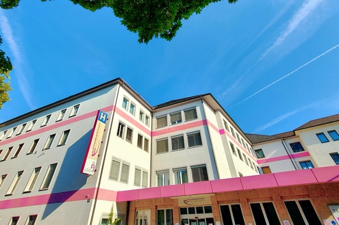 Das Elisabethinen-Krankenhaus Klagenfurt verfügt über ein Wundzentrum, das zu den erfahrensten interdisziplinären Zentren in der Versorgung chronischer und kompelexer Wunden zählt.