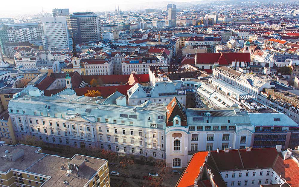 Luftaufnahme des Wiener Krankenhauses der Barmherzigen Brüder / Simacek Das Bild zeigt eine Luftaufnahme des Wiener Krankenhauses der Barmherzigen Brüder.