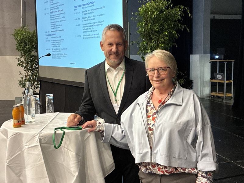 Dr. Frauke Petersen aus Lüneburg mit Prim. Dr. Hans Peter Gröchenig