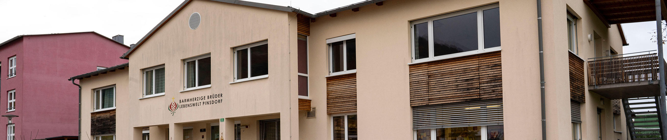 Gebäude der Arbeitswelt Pinsdorf