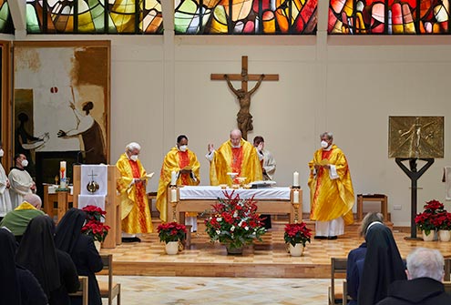Kapellensegnung durch Kardinal Christoph Schönborn in Kritzendorf