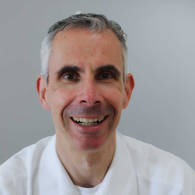 Erster OA Priv.-Doz. Dr. Robert Königsberg 