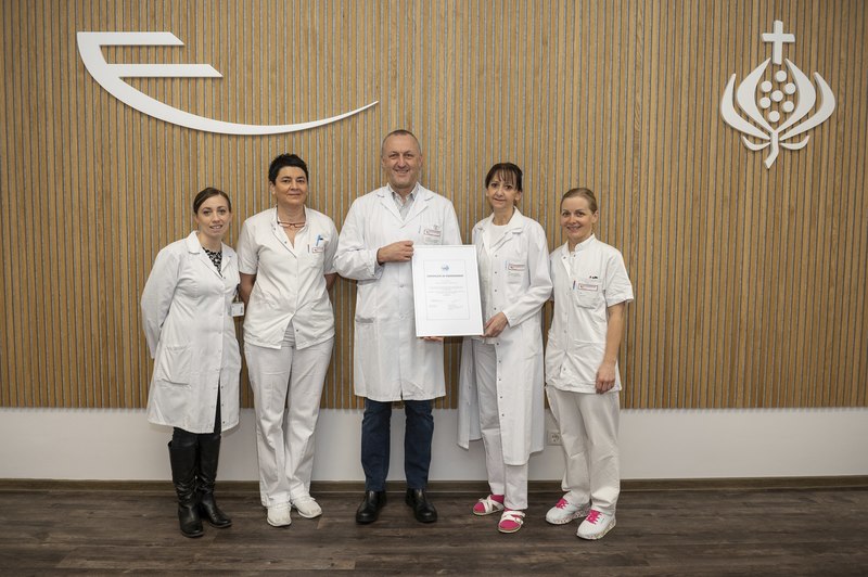 Team Wundzentrum / (C) Thomas Hude, Thomas Hude Auszeichnung für das Wundzentrum, Gruppenfoto, 1.3.2023, Katja Kommt, Foto Thomas Hude, Elisabethinen Krankenhaus