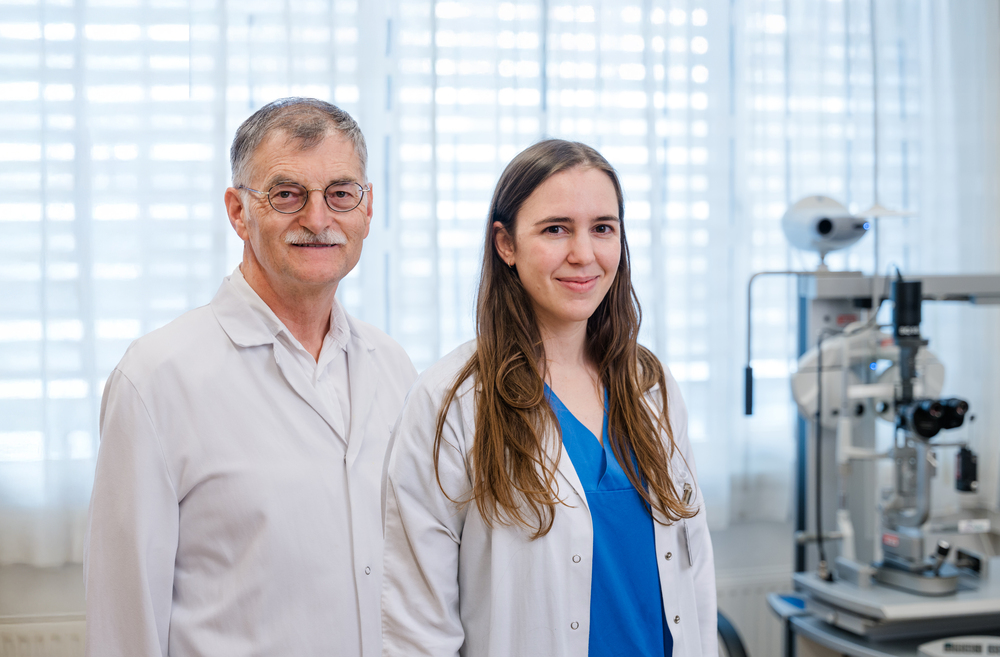 Oberarzt und Oberärztin der Augenabteilung des Krankenhauses der Barmherzigen Brüder Linz