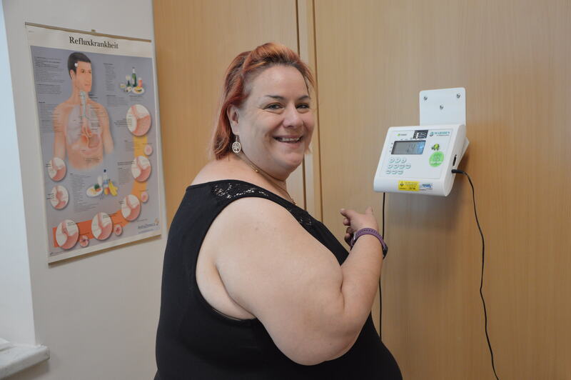 Claudia Rosegger bei der Waage