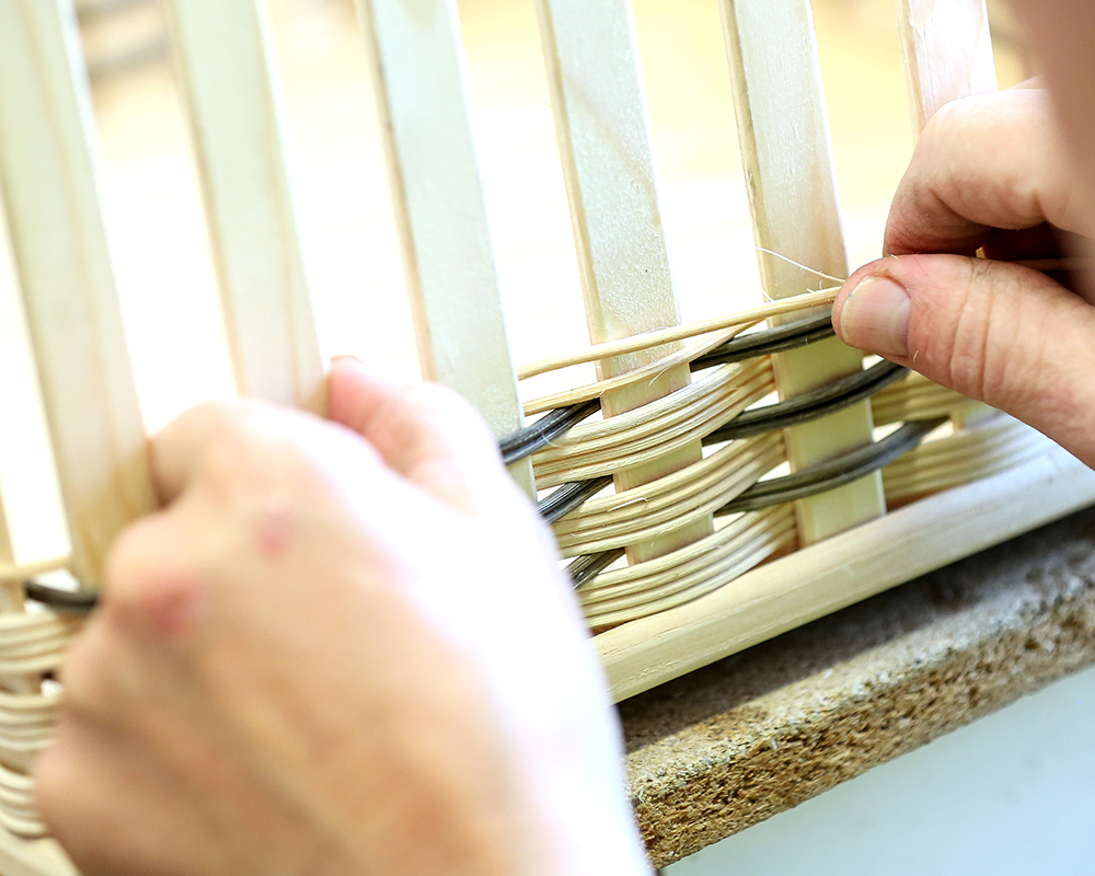 Holz- und Flechtarbeit