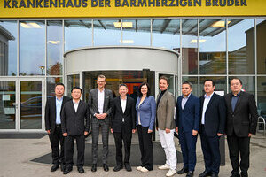 Internationale Delegation aus Shanghai