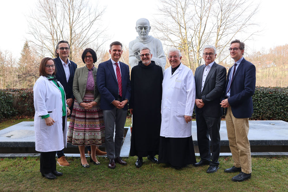 Gruppenbild KOFÜ / Barmherzige Brüder Die Mitglieder der Kollegialen Führung mit Frater Joaquim Erra i Mas und Mag. Dominik Hartig