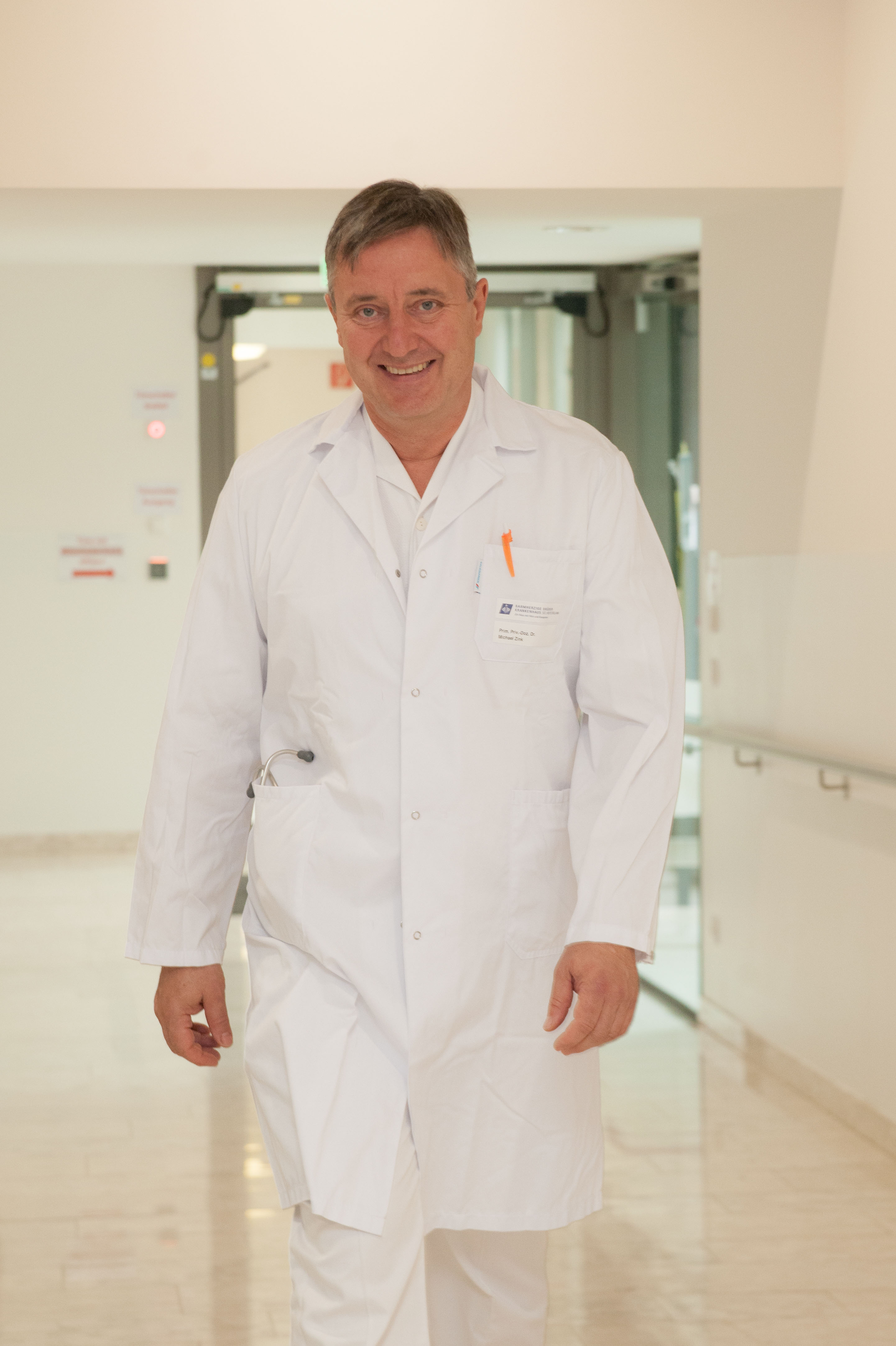 Prim. Priv.-Doz. Dr. Michael Zink, FESAIC, Abteilungsvorstand 