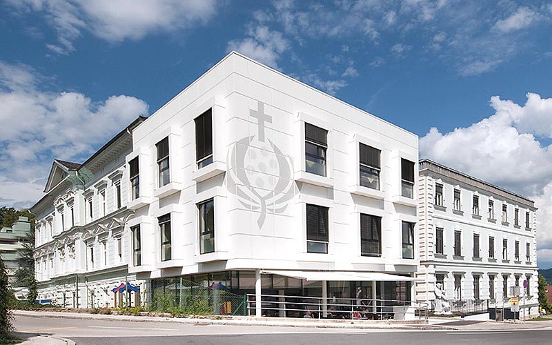 Das Bild zeigt das Krankenhaus der Barmherzigen Brüder am Standort St. Veit/glanSt. Veit/Glan