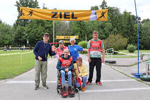 Gruppenfoto im Zielbereich