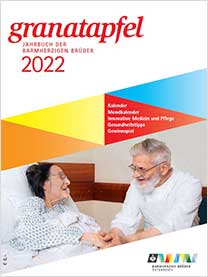 Das Bild zeigt das Granatapfel–Jahrbuch der Barmherzigen Brüder 2022.