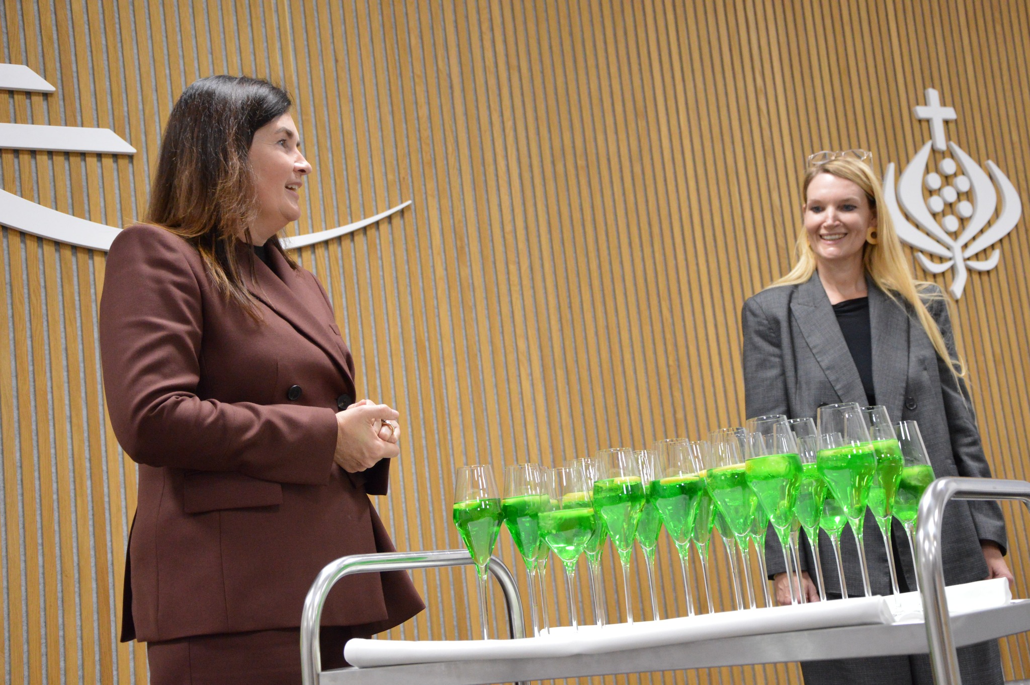 Grüner Umtrunk / EKH Dr. Haber und Dir. Lueger