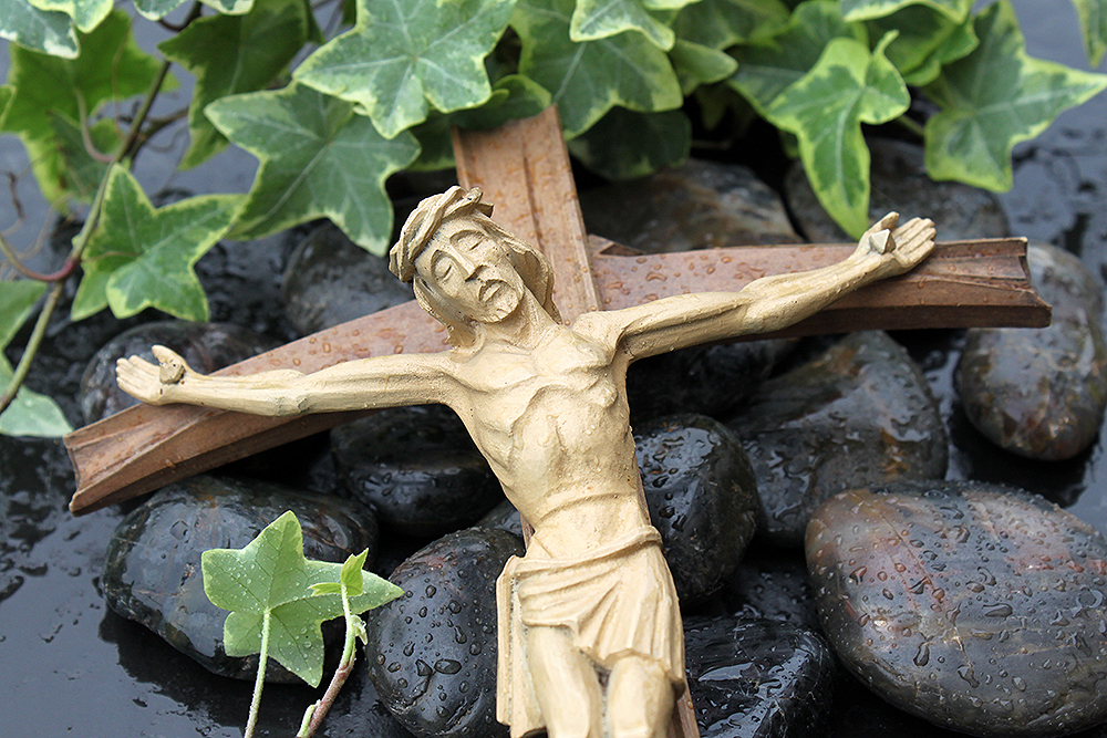 Das Bild zeigt ein Kreuz.