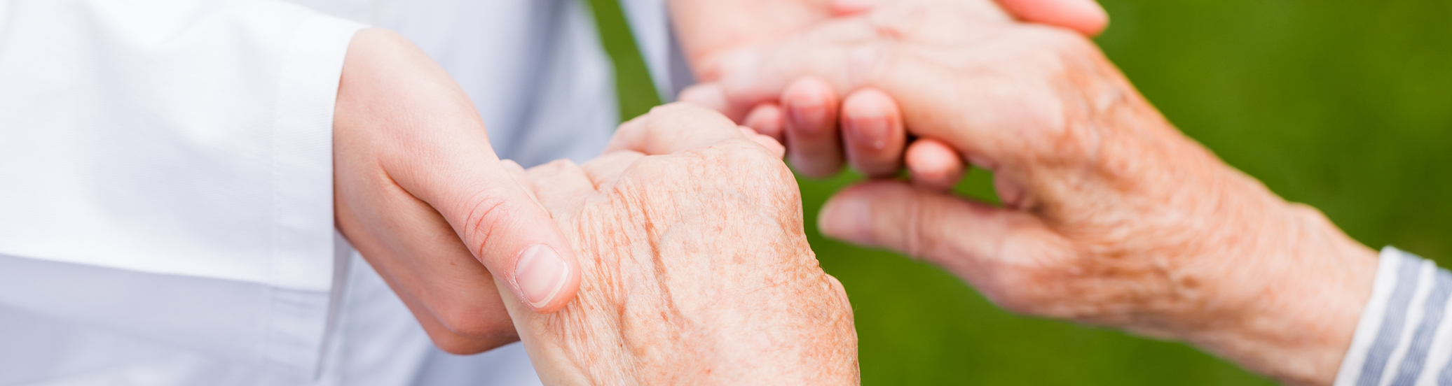 Hände älterer Mensch