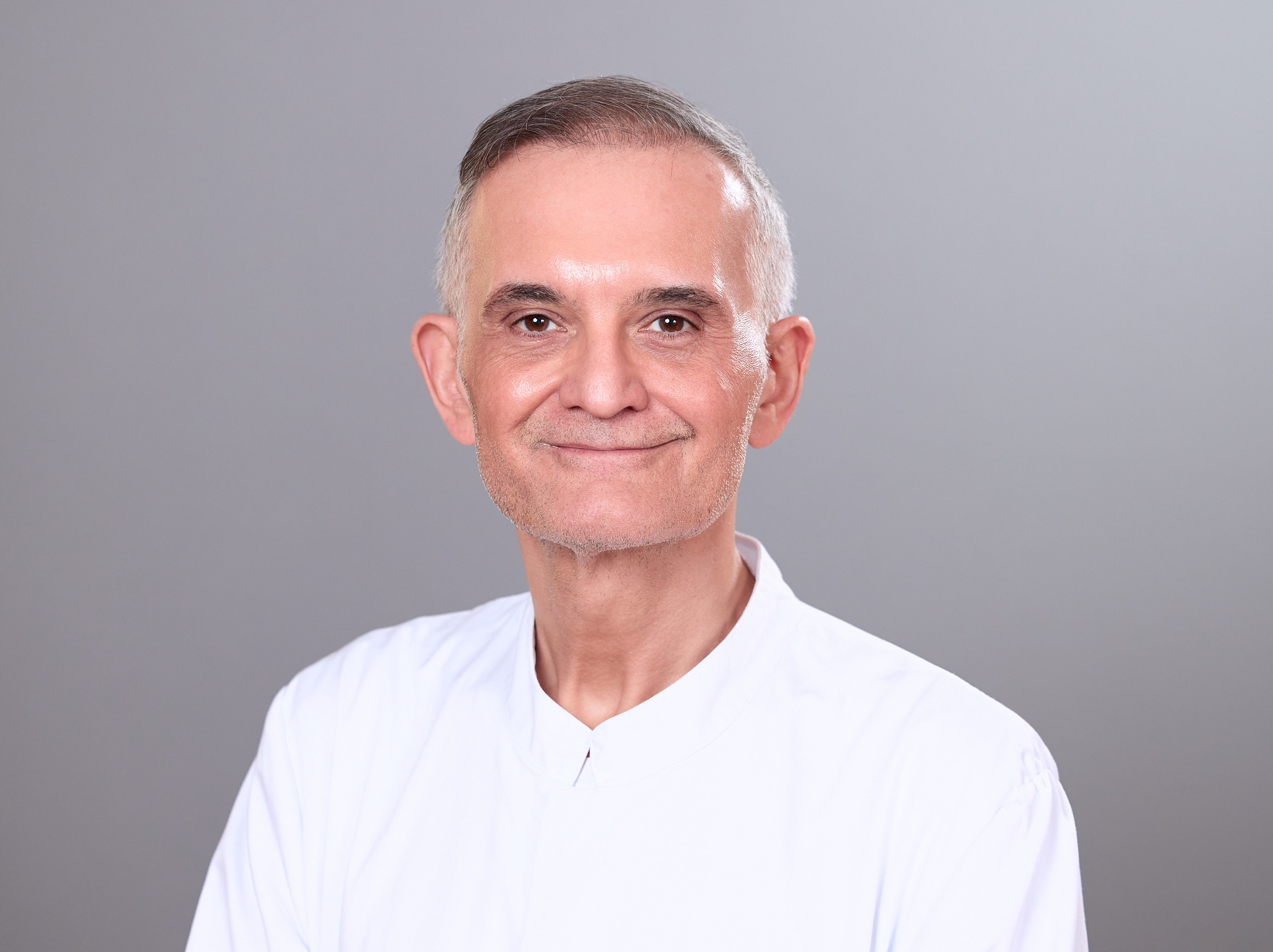 1. OA Prof. Priv.-Doz. Dr. Günal Kahraman