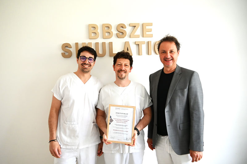 v. l.: OA Dr. Florian Pundy, OA Dr. Robert Czaher, Ärztlicher Direktor Dr. Martin Wehrschütz