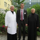 Prior Fr. Paulus Kohler, Gesamtleiter Dir. Oliver Szmej, und den ehemaligen Prior in Graz Fr. Matthias Meczywor