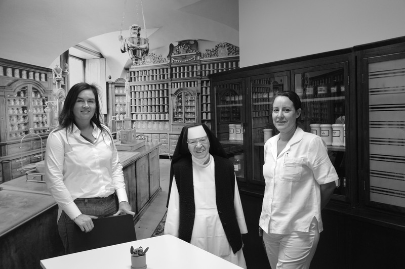 Mag. Dr. Elke Haber, MBA, Sr. Immaculata – Mag. pharm. Josefine Kowatsch, Mag. Dr. Iris Wille