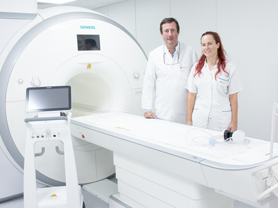 MRT Gerät Prim. Dr. Lackner