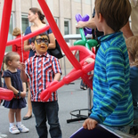Nicht nur Lufballons, sondern auch das Kinderschminken begeisterte die jüngsten Gäste.