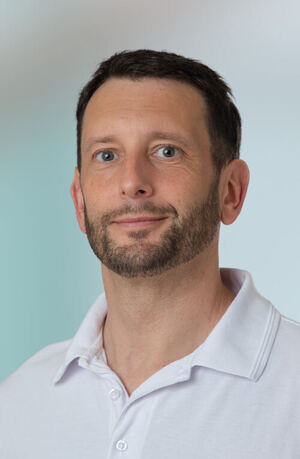 stellvertretender Abteilungsleiter und leitender Oberarzt der Geburtshilfe am Krankenhaus der Barmherzigen Brüder Linz