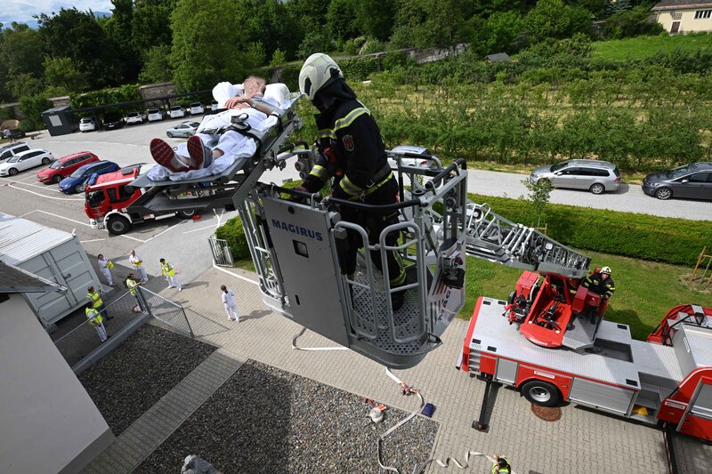 Brandschutzübung im EKH / THOMAS HUDE Brandschutzübung im EKH