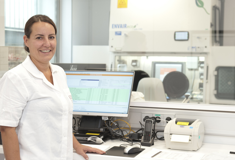 Iris Wille / STUDIOHORST, HORST BERNHARD Apothekenleitung