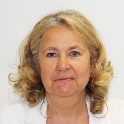 Stellvertretende Vorsitzende des Ethikkomitees, Fachärztin für Innere Medizin, Internistische Intensivmedizin, Nephrologie, Ärztin für Allgemeinmedizin, Notärztin