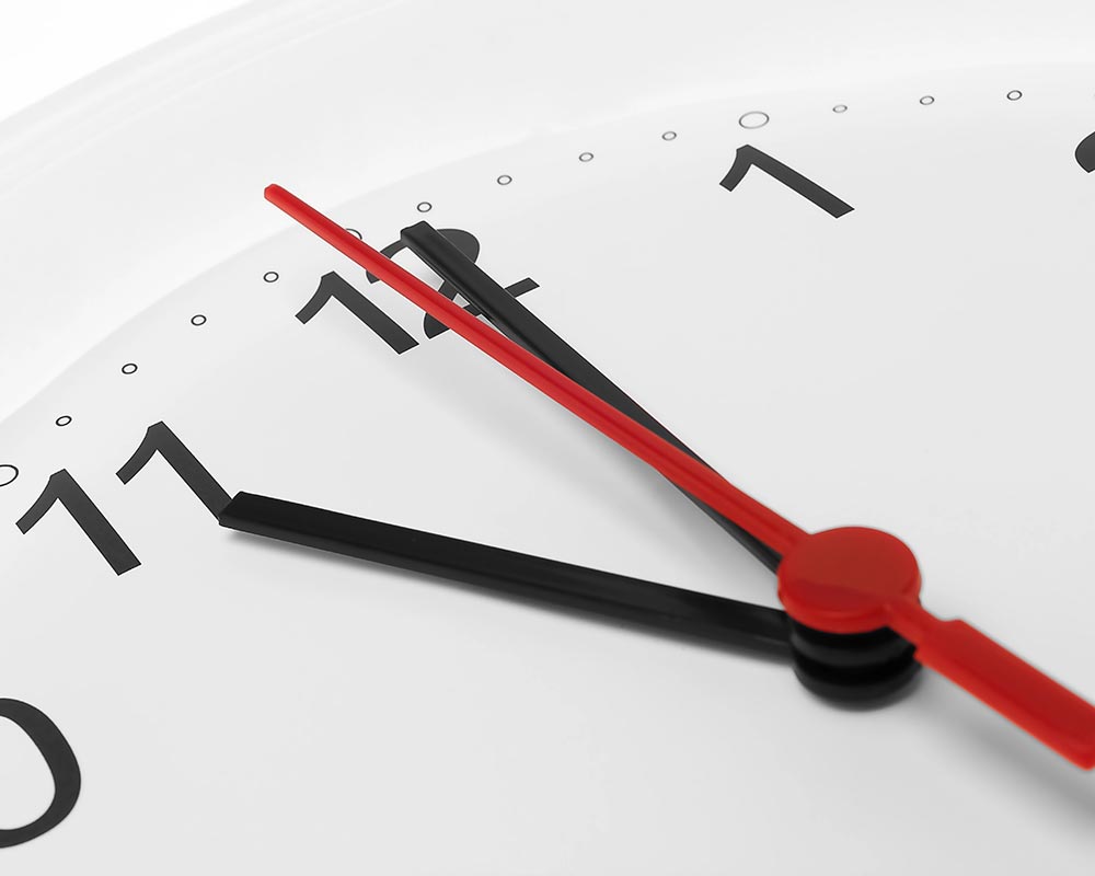 Das Bild zeigt eine Uhr.