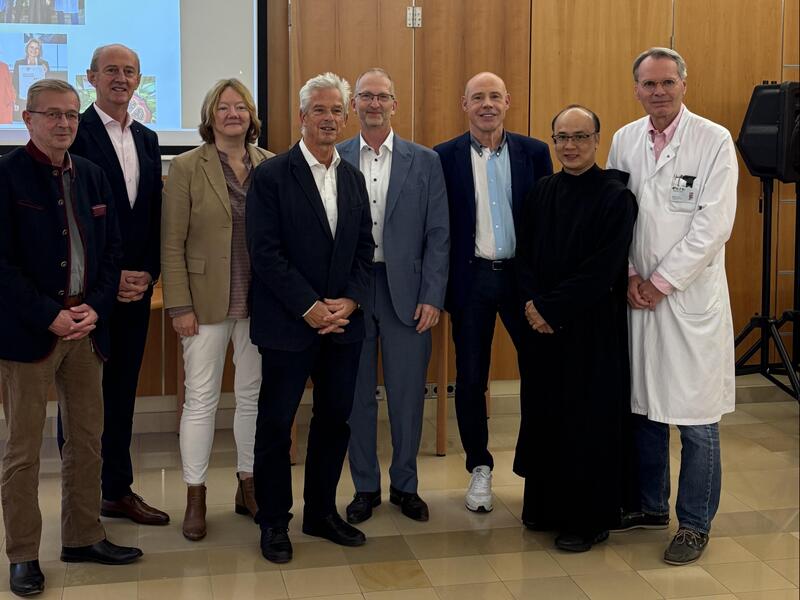 Krankenhausleitung mit Visitoren