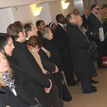 Viele waren neugierig auf den Zeitstrahl in der Ausstellung.