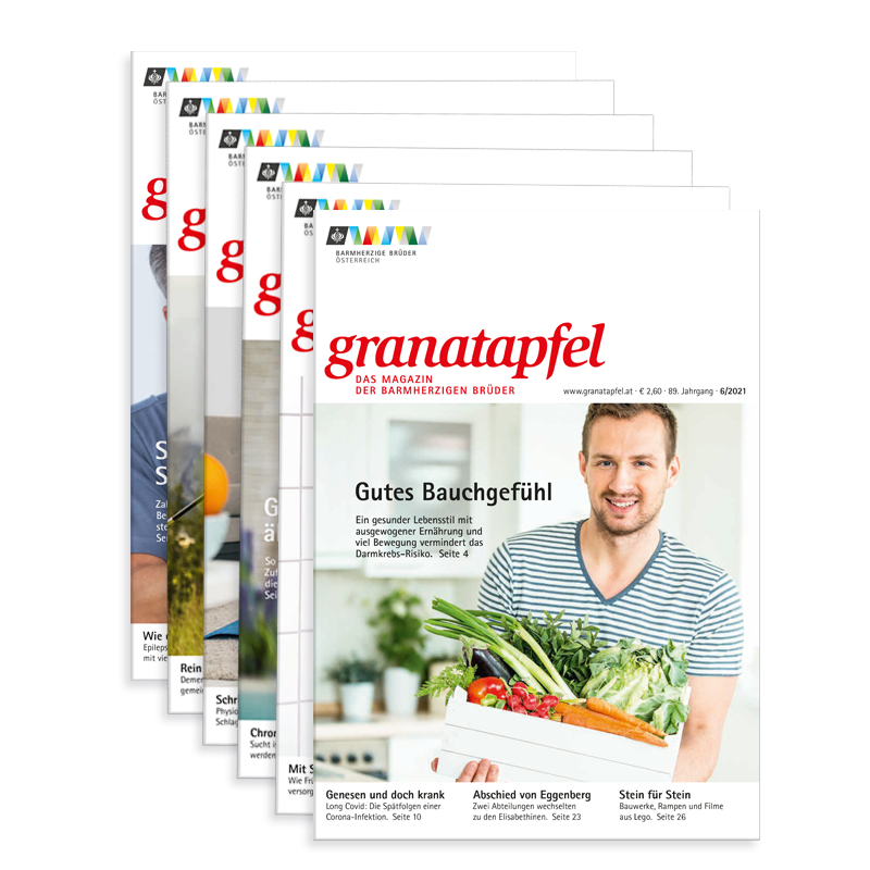 Das Bild zeigt mehrere Cover des GranatapfelMagazins