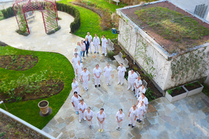 Alles im Blick: Studierende verschiedener Gesundheitsberufe starten gemeinsam in die ‚Nursing Training Unit Extended 6.0‘ am Elisabethinen-Krankenhaus Klagenfurt