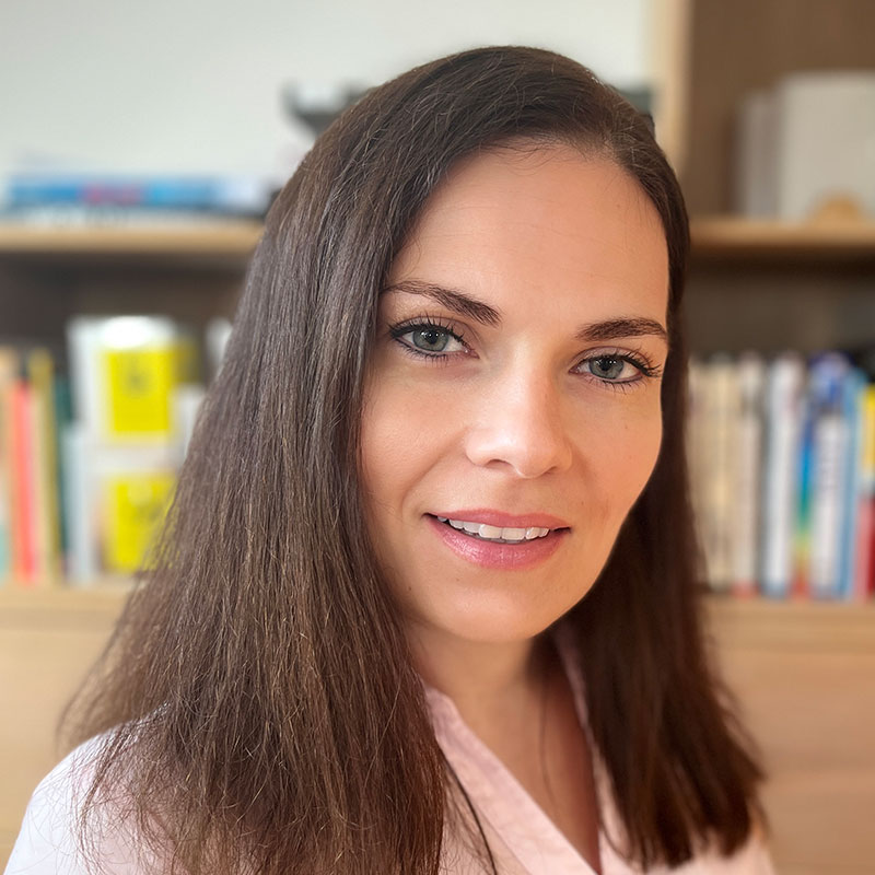 Mag-Alessandra-Dolzer-Datenschutzkoordinatorin-Barmherzige-Brueder-Oesterreich-800x800px