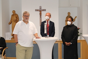 v.l.n.r. SR Peter Hacker, Dir. Ivan Jukic, Pater Provinial Saji Mullankuzhy OH
