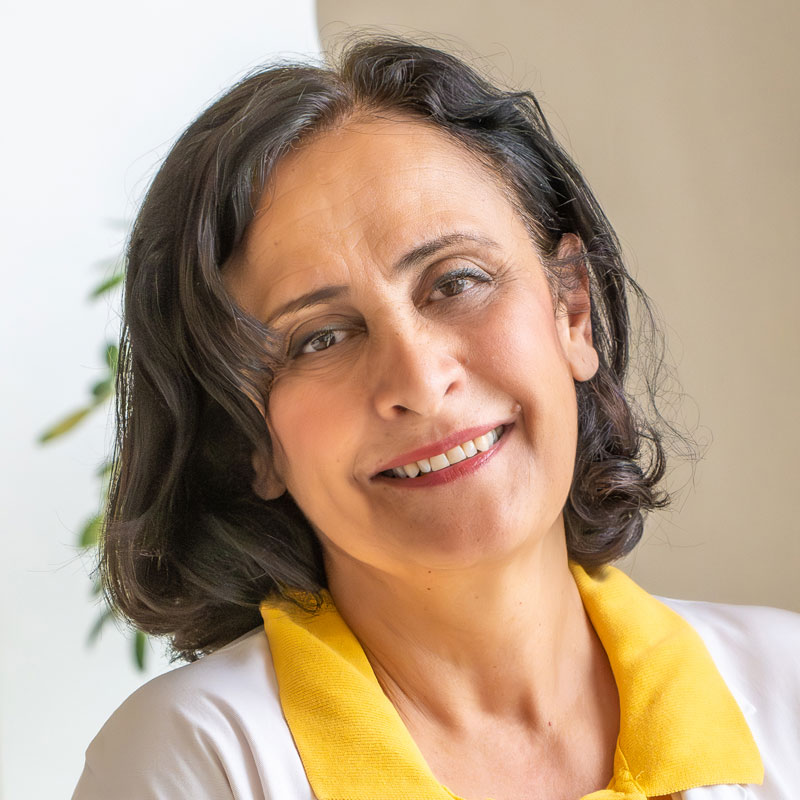 Dr. Sheyda Pfundner