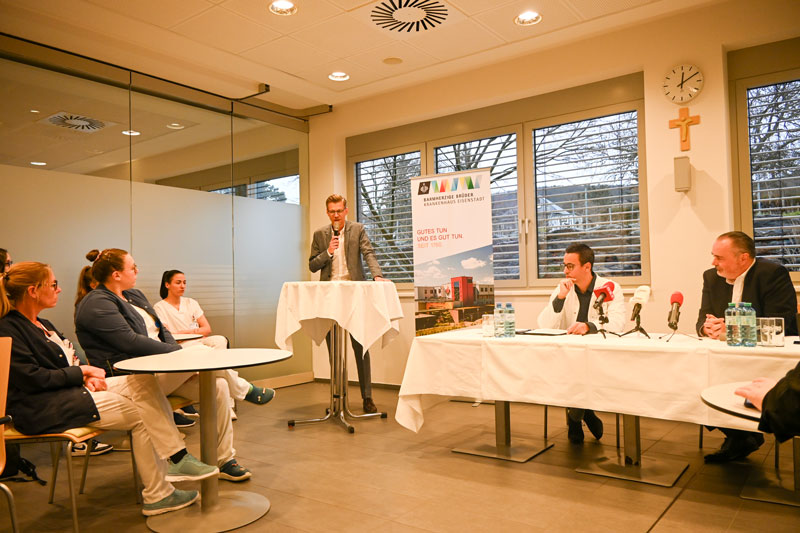 Pressekonferenz pädiatrische psychosomatische Grundversorgung