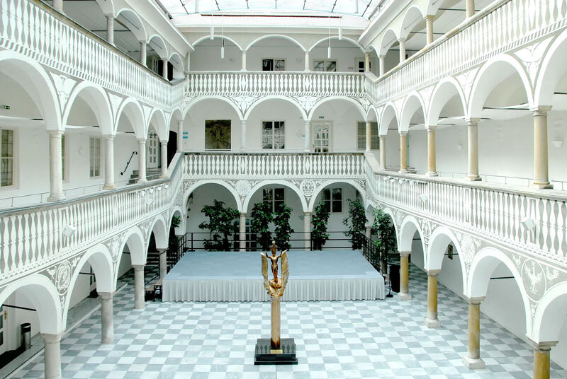 Sankt Veit city hall arcade courtyard