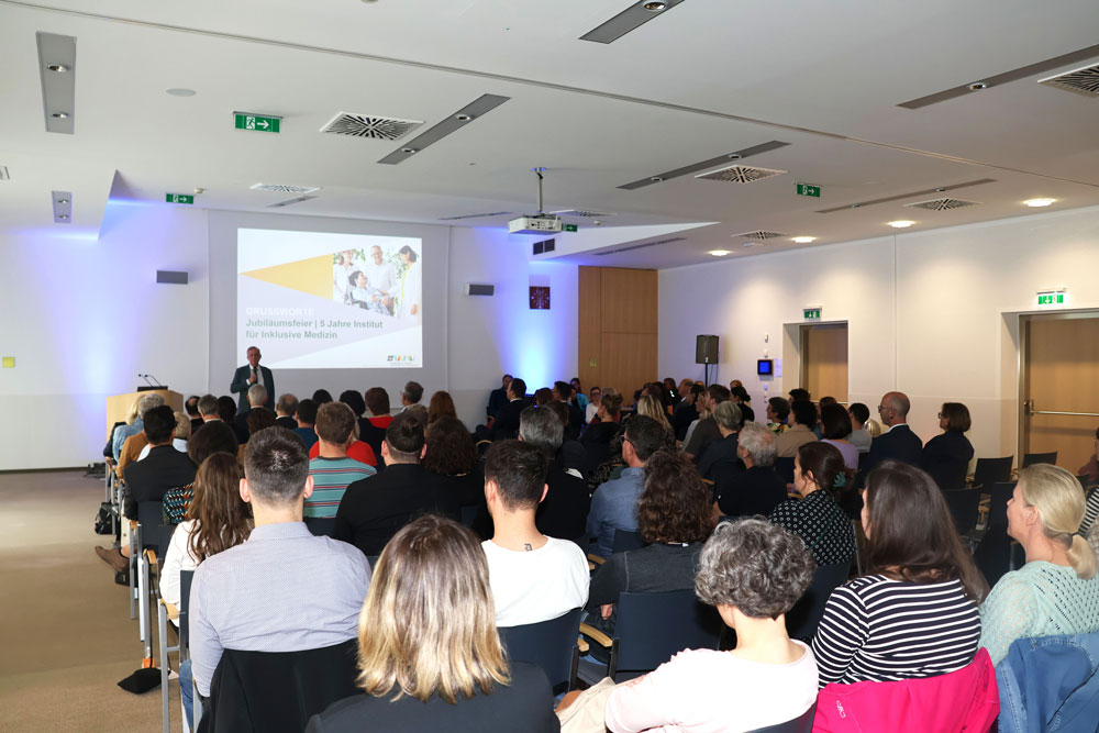 Es waren viele Gäste bei der Jubiläumsfeier anwesend.