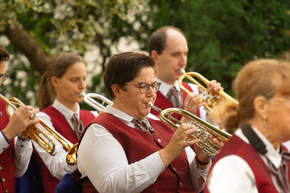 Blasmusik gehört zu einem Kirtag dazu - wir wurden bestens  unterhalten vom Bezirksblasorchester Musikverein Rudolfsheim-Fünfhaus.