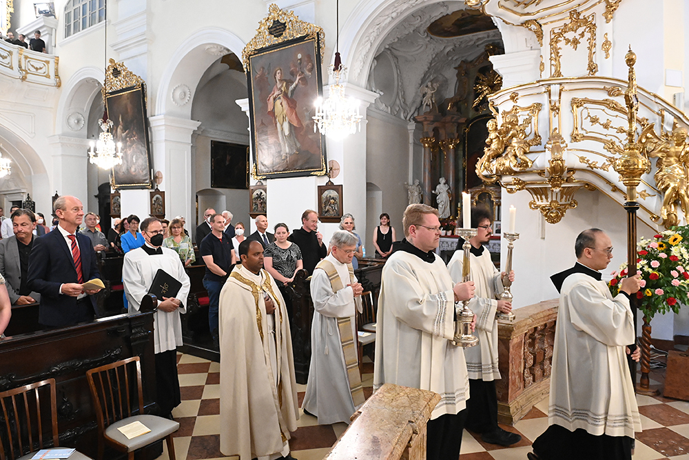 Einzug in die Klosterkirche anlässlich der Orgelweihe am 23. Juni 2022.